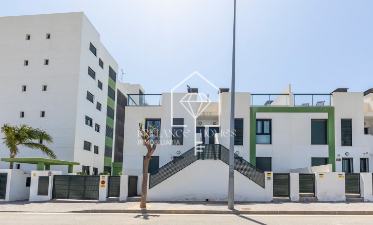 Segunda mano - Apartment - Pilar de la Horadada - Mil Palmeras