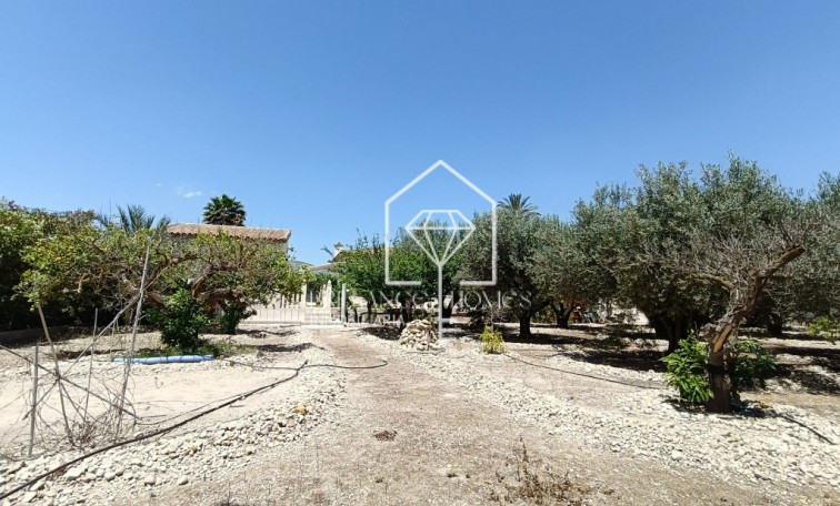 Revente - country house - Albatera