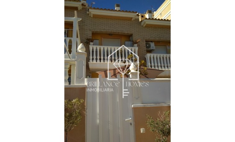 Segunda mano - Bungalow - Los Arenales del Sol - Arenales