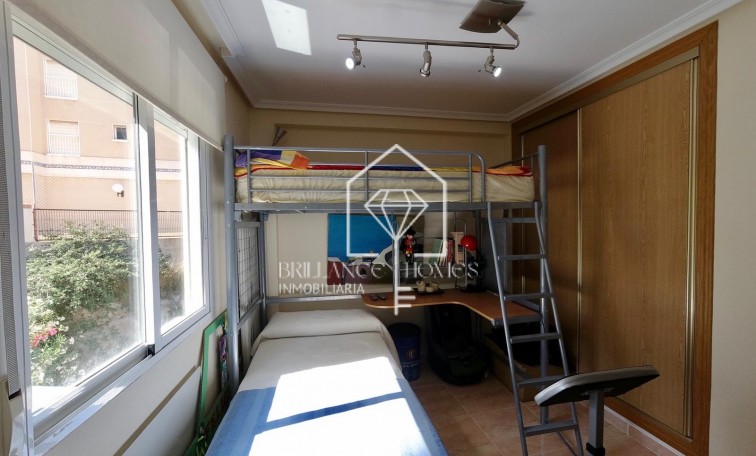 Segunda mano - Bungalow - Los Arenales del Sol - Arenales