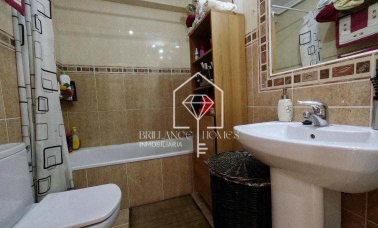 Segunda mano - Bungalow - Los Arenales del Sol - Arenales