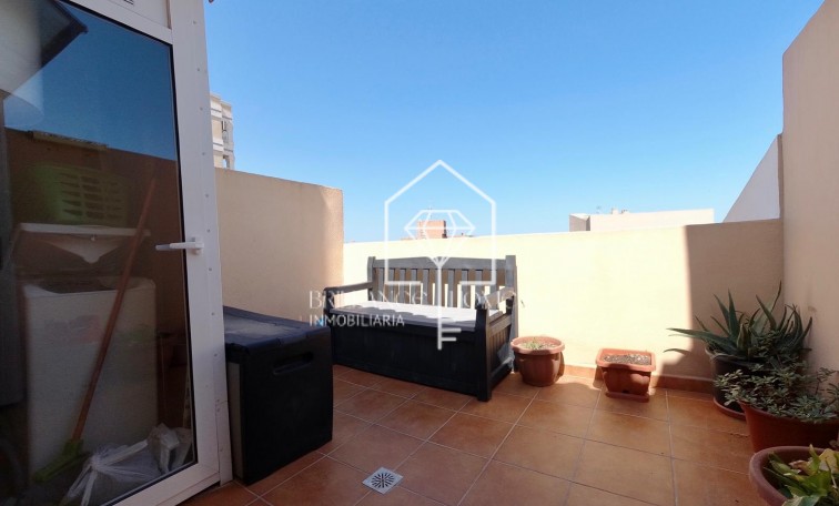 Segunda mano - Bungalow - Los Arenales del Sol - Arenales