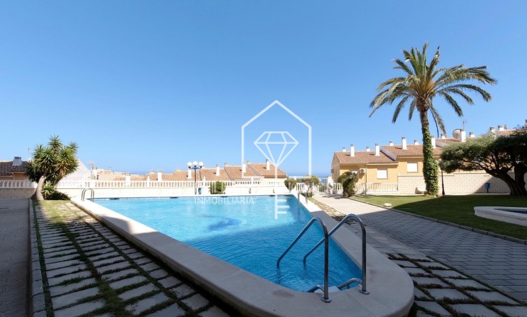 Segunda mano - Bungalow - Los Arenales del Sol - Arenales