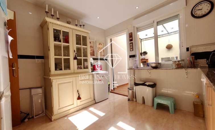 Segunda mano - Bungalow - Los Arenales del Sol - Arenales