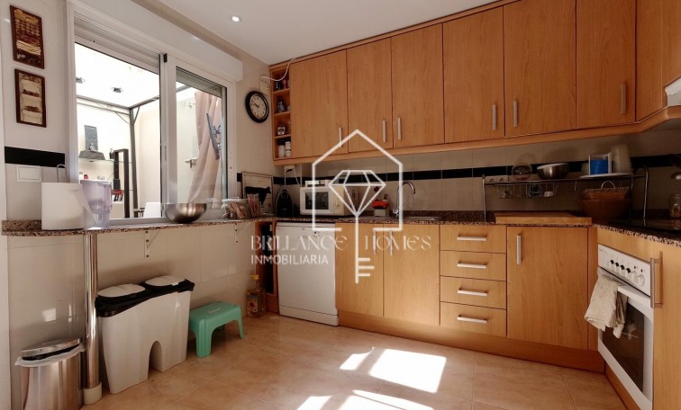 Segunda mano - Bungalow - Los Arenales del Sol - Arenales