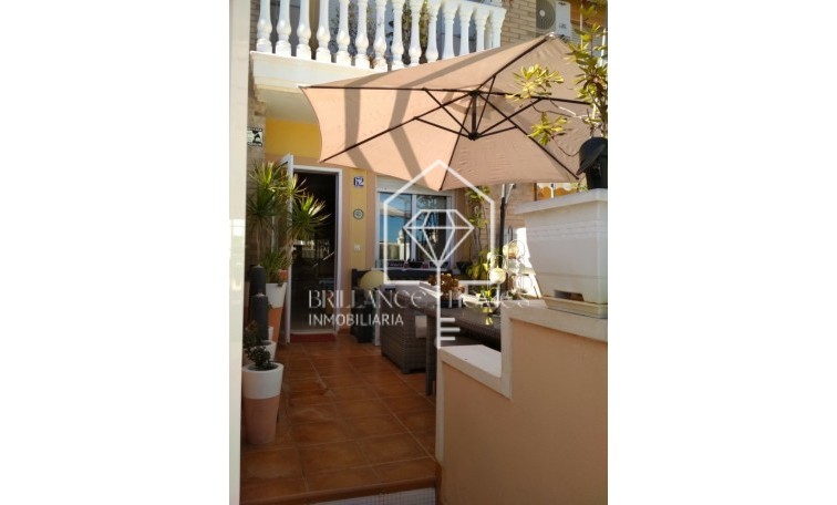 Segunda mano - Bungalow - Los Arenales del Sol - Arenales