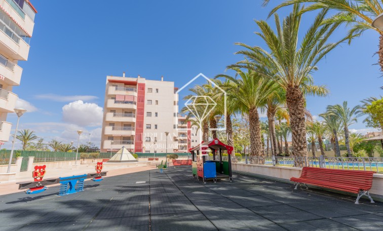 Segunda mano - Apartamento / piso - Los Arenales del Sol - Arenales