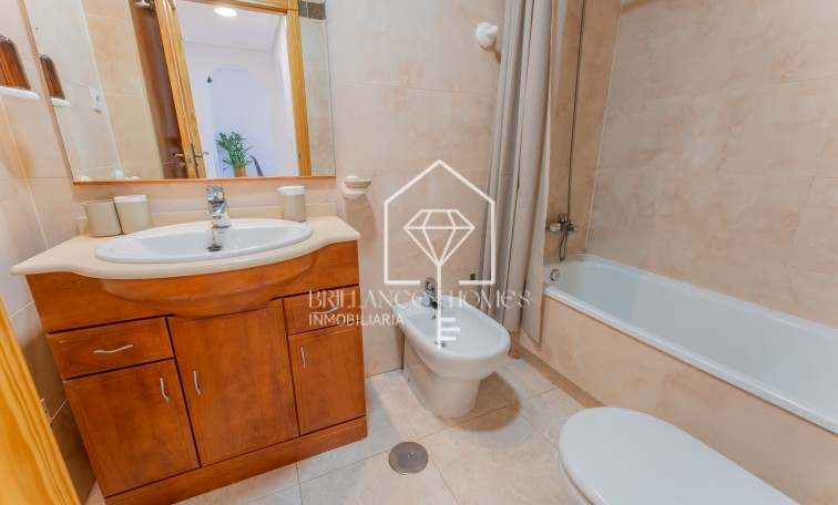 Segunda mano - Apartamento / piso - Los Arenales del Sol - Arenales