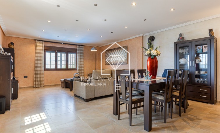 Sale - Detached villa - Los Montesinos - La Herrada