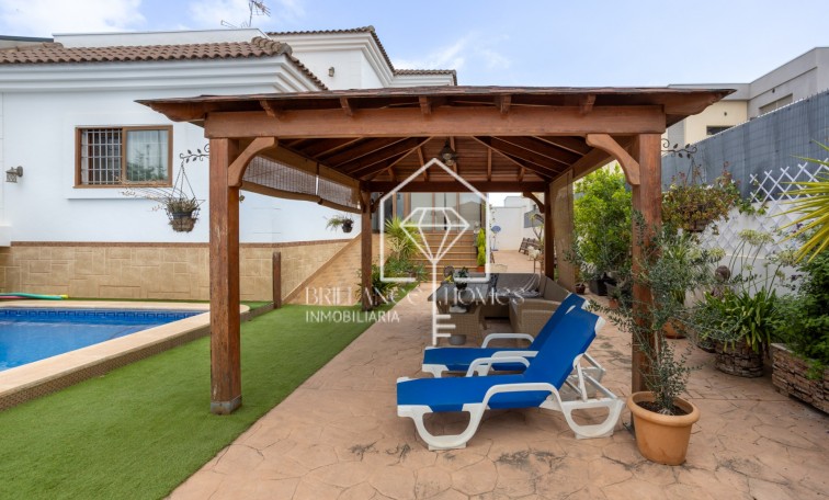 Sale - Detached villa - Los Montesinos - La Herrada