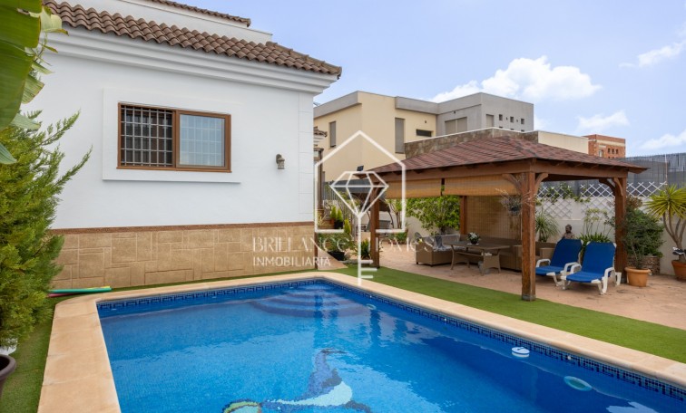 Sale - Detached villa - Los Montesinos - La Herrada