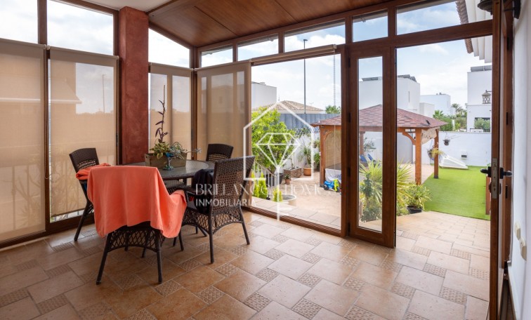 Sale - Detached villa - Los Montesinos - La Herrada