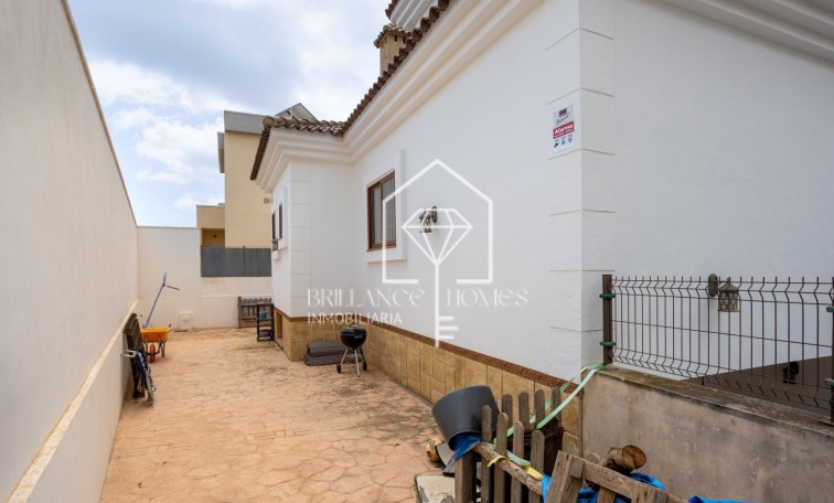 Sale - Detached villa - Los Montesinos - La Herrada