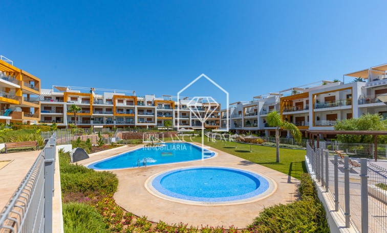Sale - Apartment - Orihuela - Orihuela Costa