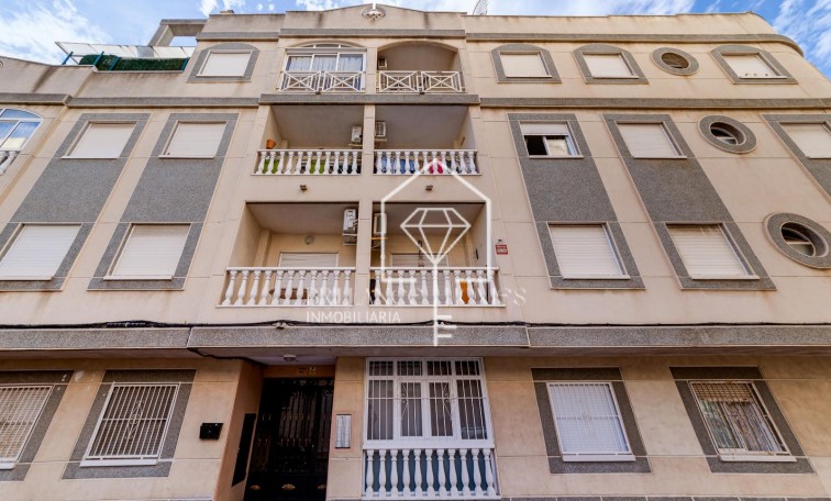 Revente - Apartment - Torrevieja - Centro