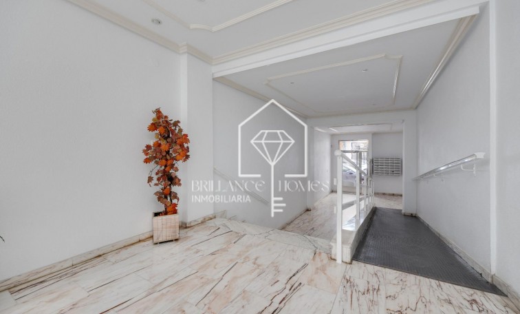Revente - Apartment - Torrevieja - Playa de los Locos