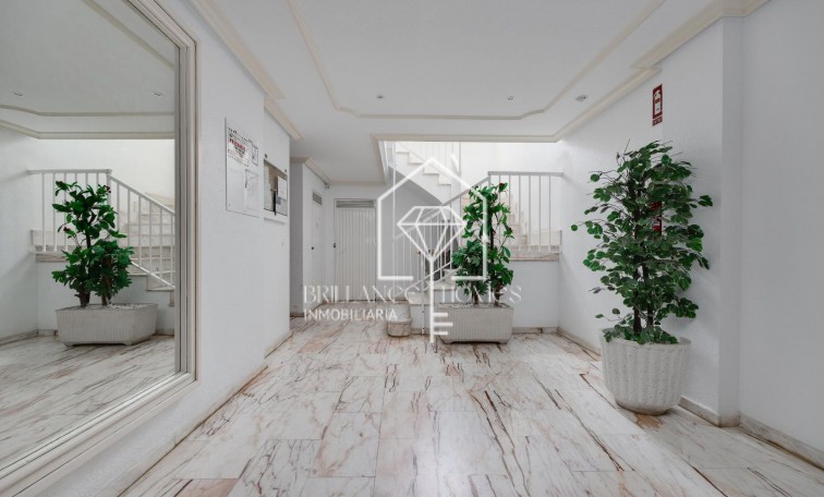 Revente - Apartment - Torrevieja - Playa de los Locos