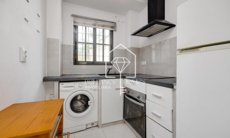 Sprzedaż - Apartament - Punta Prima