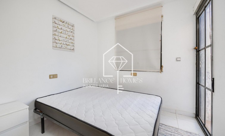 Sprzedaż - Apartament - Punta Prima