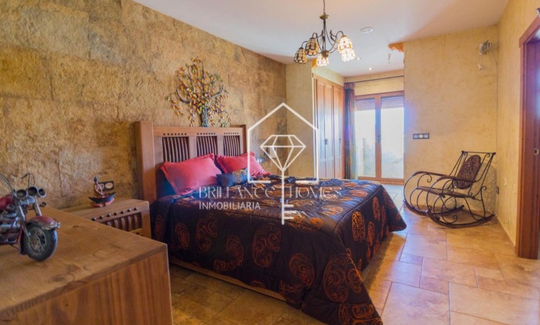 Sale - detached house - Redován