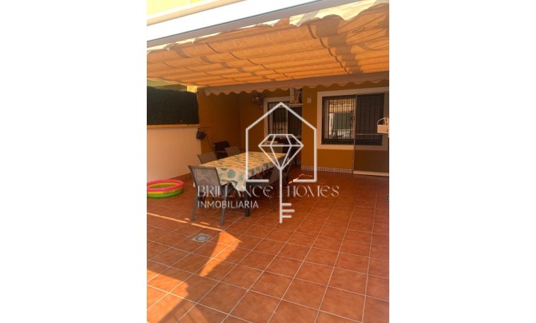 Sprzedaż - Bungalows Planta Baja - Los Arenales del Sol - Arenales