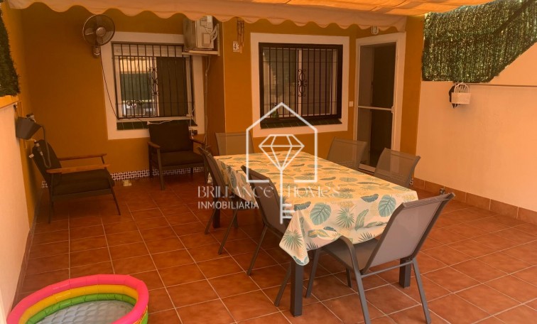 Sprzedaż - Bungalows Planta Baja - Los Arenales del Sol - Arenales