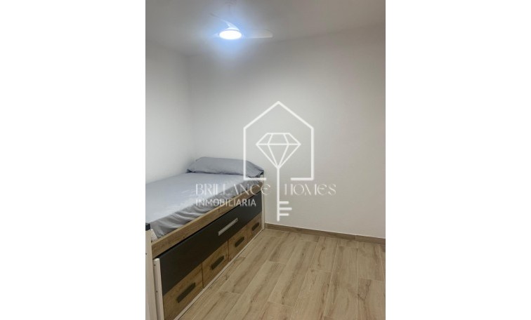 Sprzedaż - Bungalows Planta Baja - Los Arenales del Sol - Arenales