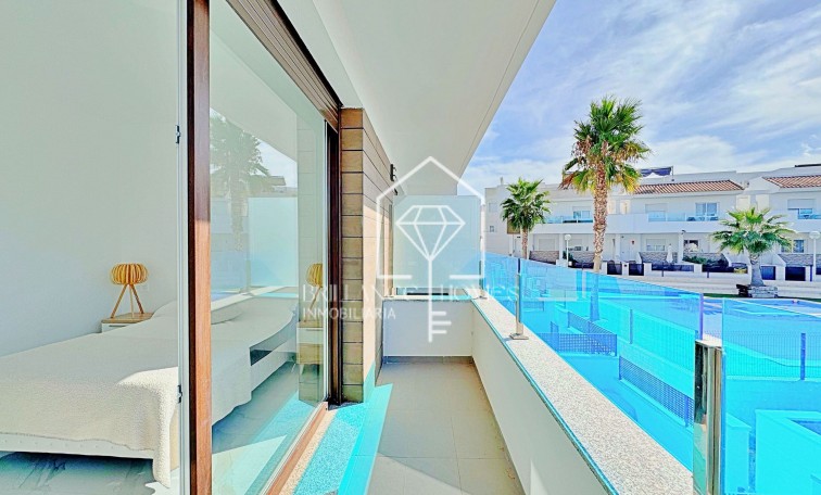 Segunda mano - Townhouse - Torrevieja - Los Balcones
