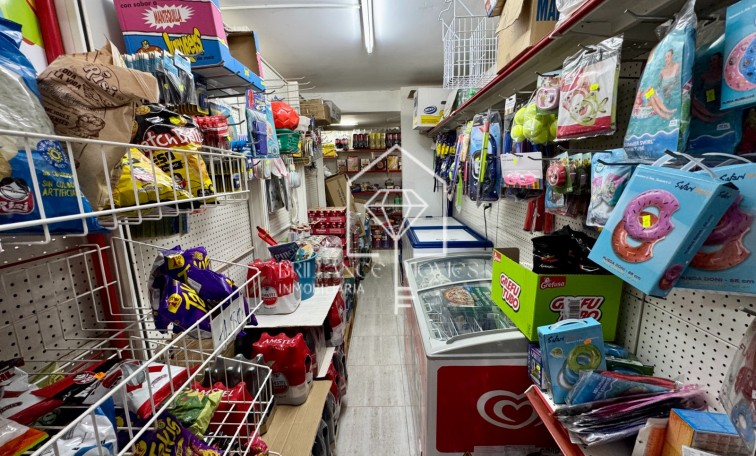 Segunda mano - Local comercial - Los Arenales del Sol - Arenales