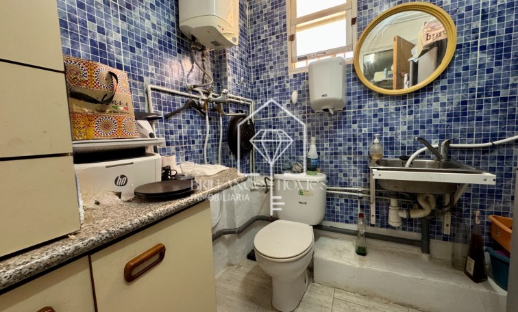 Segunda mano - Local comercial - Los Arenales del Sol - Arenales