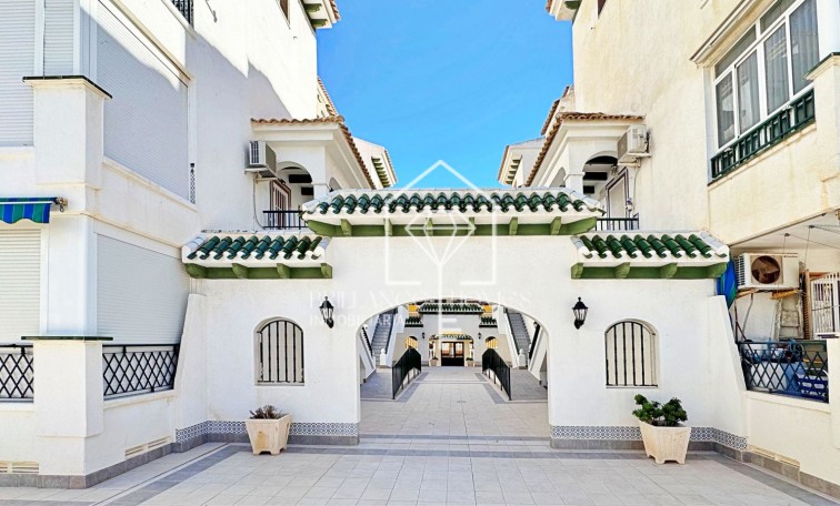 Segunda mano - Apartment - Torrevieja - La Mata