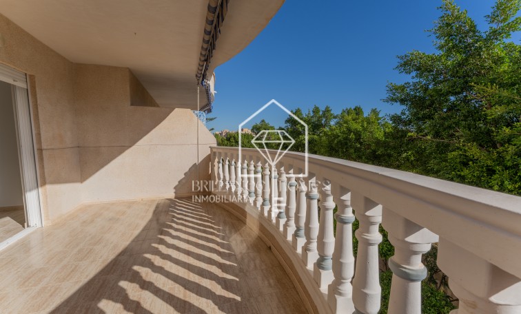 Segunda mano - Apartamento / piso - Los Arenales del Sol - Arenales