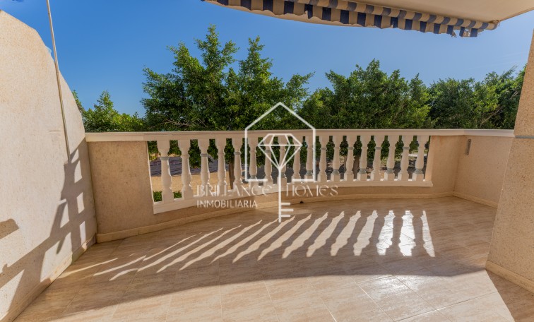 Segunda mano - Apartamento / piso - Los Arenales del Sol - Arenales