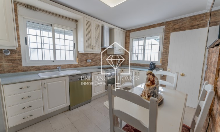 Segunda mano - Chalet - Los Arenales del Sol - Arenales