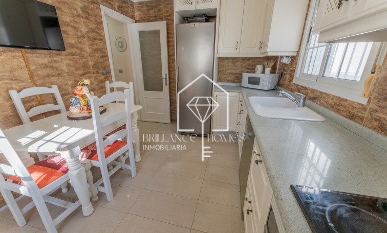 Segunda mano - Chalet - Los Arenales del Sol - Arenales