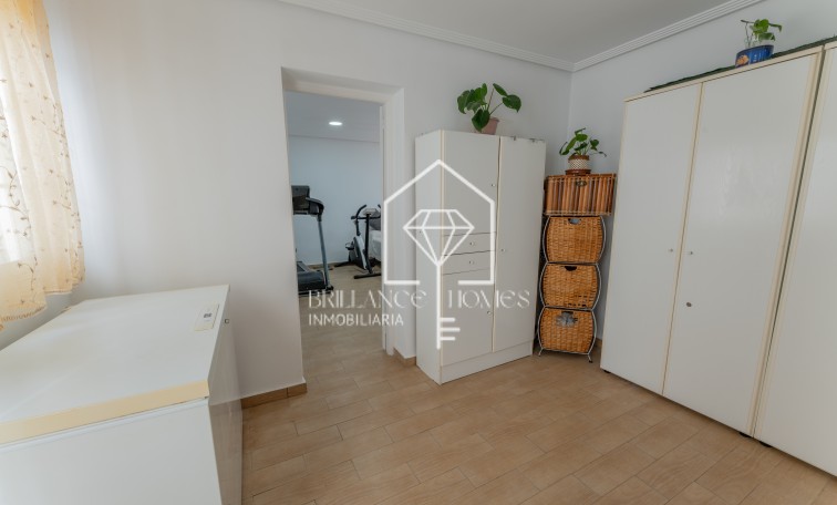 Segunda mano - Chalet - Los Arenales del Sol - Arenales