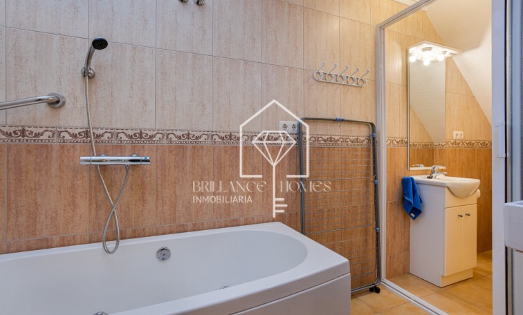 Segunda mano - Terraced house / Townhouse - Torrevieja - La Siesta