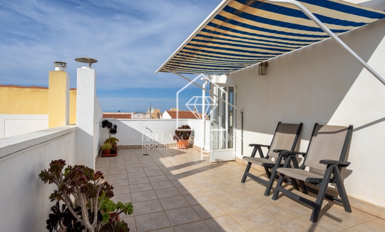 Segunda mano - Terraced house / Townhouse - Torrevieja - La Siesta