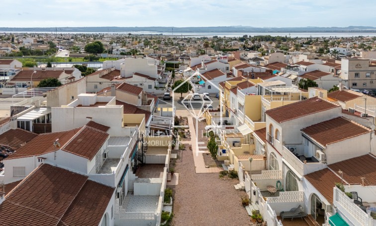 Segunda mano - Terraced house / Townhouse - Torrevieja - La Siesta