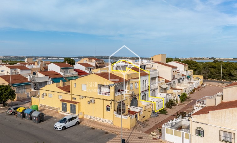 Segunda mano - Terraced house / Townhouse - Torrevieja - La Siesta