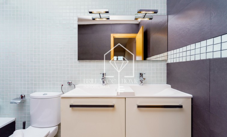 Resale - Villa - Jávea