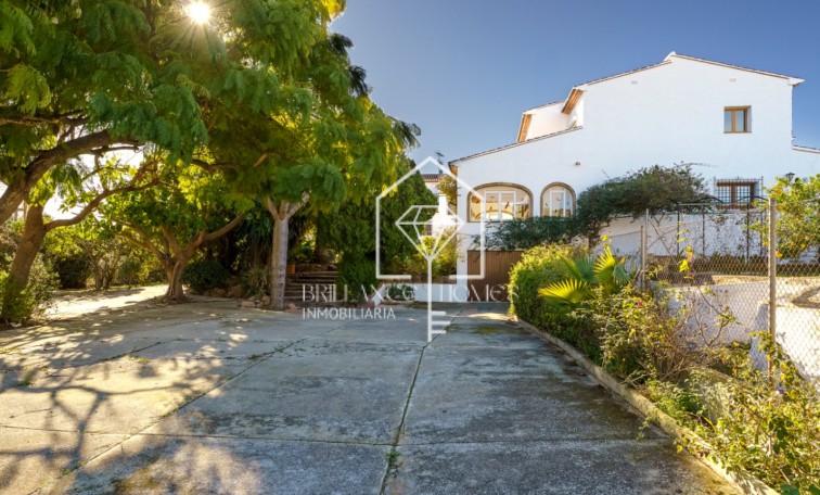Sale - Villa - Jávea