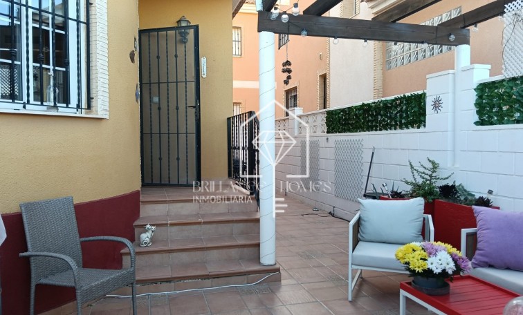 Sprzedaż - House - Detached Villa (4) - Los Montesinos - La Herrada