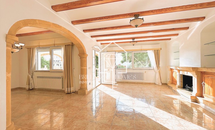 Wynajem długoterminowy - Willa - Jávea