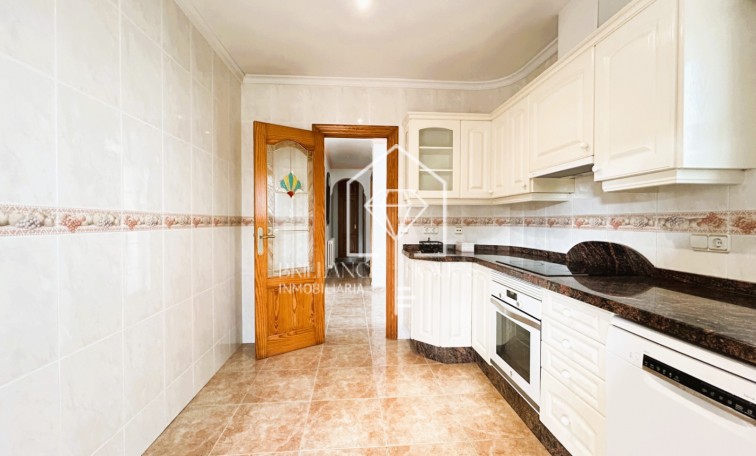 Wynajem długoterminowy - Willa - Jávea