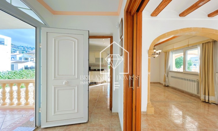 Wynajem długoterminowy - Willa - Jávea