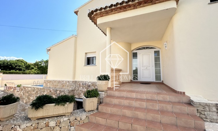 Wynajem długoterminowy - Willa - Jávea