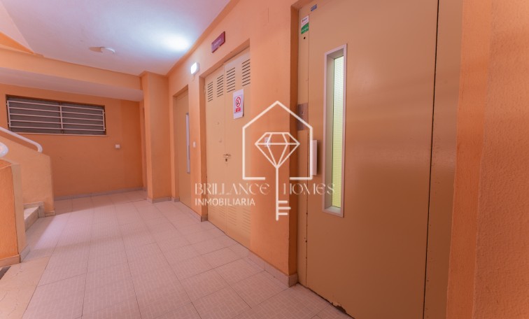 Segunda mano - Apartamento / piso - Los Arenales del Sol - Arenales