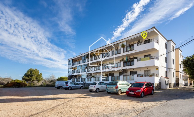 Resale - Apartment flat - Torrevieja - La Siesta