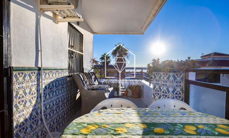 Resale - Apartment flat - Torrevieja - La Siesta